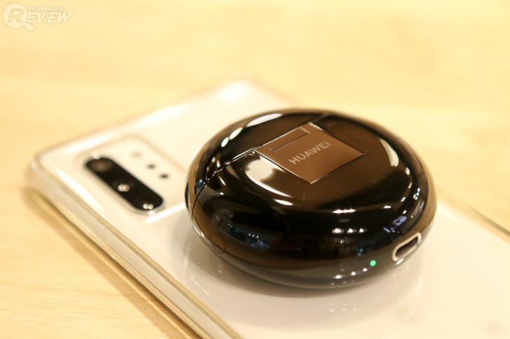 Huawei FreeBuds 3 หูฟังเอียร์บัดทรูไวเลส ระบบตัดเสียงฉลาดๆ กับค่าตัวเข้าถึงง่าย