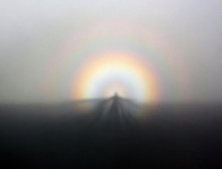 Brocken Spectre อสูรกายประจำเทือกเขา หรือปรากฏการณ์ทางธรรมชาติ?