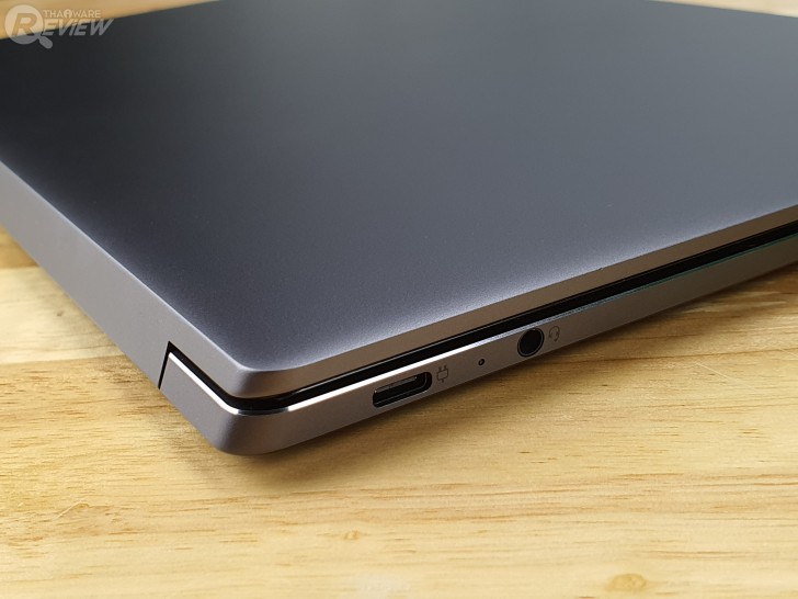 Lenovo YOGA S940 อัลตร้าบุ๊คลุคเซ็กซี่ ขอบจอบางเฉียบ