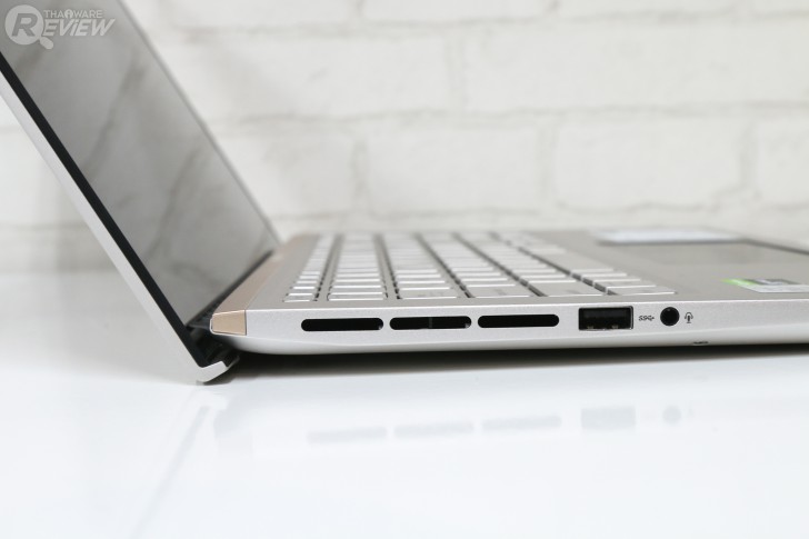 ASUS ZenBook 15 สเปก i7-Gen10 + GTX1650 ดีไซน์พรีเมียม จอคม 4K เล่นเกมส์ลื่น