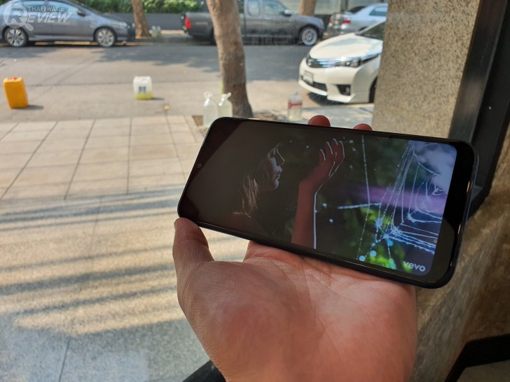 Lenovo A6 Note มือถือคนงบน้อย กล้องหลังคู่ ถ่ายหลังละลายได้นิดๆ