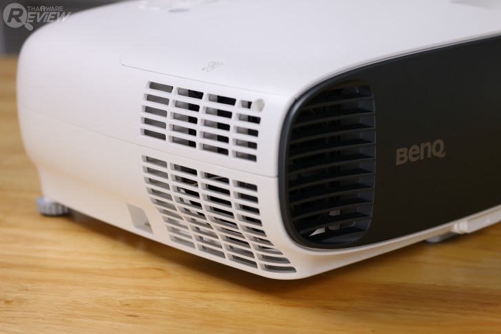 BenQ W1700M โปรเจคเตอร์ดูหนัง 4K จอยักษ์เก๋ๆ 
