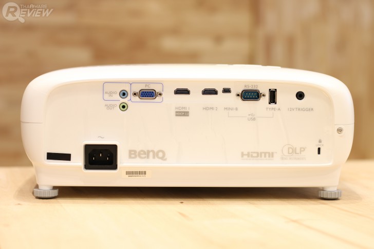 BenQ W1700M โปรเจคเตอร์ดูหนัง 4K จอยักษ์เก๋ๆ 