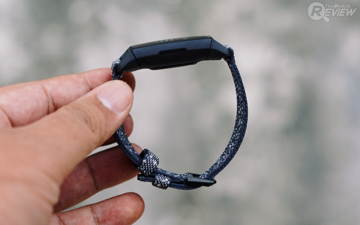 Fitbit Charge 4 สมาร์ทวอทช์เพื่อสุขภาพ ฟังก์ชันครบครัน ในราคาแค่ไม่กี่พัน