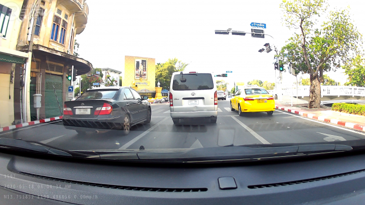 VANGO D70 กล้องติดรถยนต์หน้า-หลัง ความละเอียดสูงสุด 4K ภาพคมชัดแม้แสงน้อย