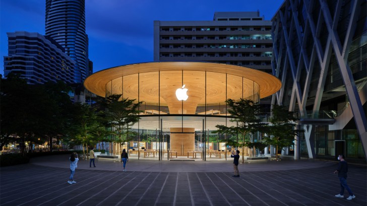 Apple Store เซ็นทรัลเวิลด์ กรุงเทพ กับการออกแบบ และ สถาปัตยกรรม Tree Canopy