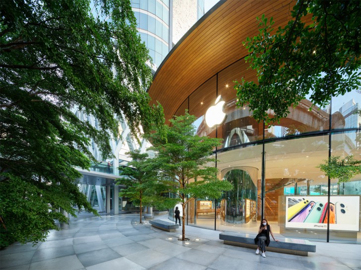 Apple Store เซ็นทรัลเวิลด์ กรุงเทพ กับการออกแบบ และ สถาปัตยกรรม Tree Canopy