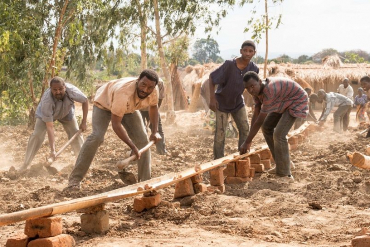 หนัง The Boy Who Harnessed The Wind: เมื่อเทคโนโลยีทำให้คนเหลื่อมล้ำ