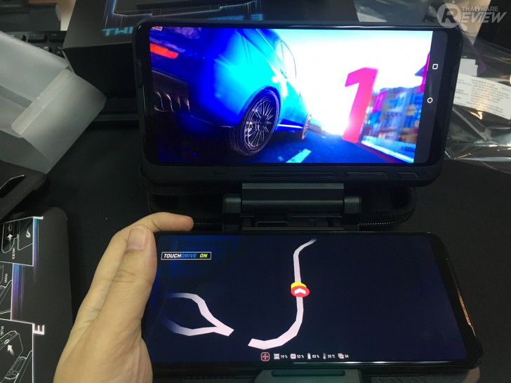 มือถือ ROG Phone 3 เกมมิ่งสมาร์ทโฟนที่พร้อมรับทุกคำท้า เล่นเกมมันกว่า สนุกได้มากกว่า