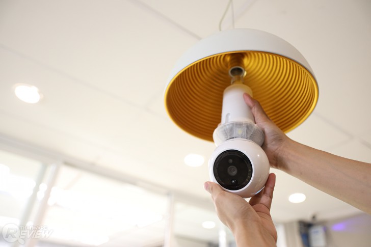 AMARYLLO AR2 กล้องหลอดไฟ 360 องศา ใช้แทนหลอดไฟ พร้อมระบบ AI ในตัว