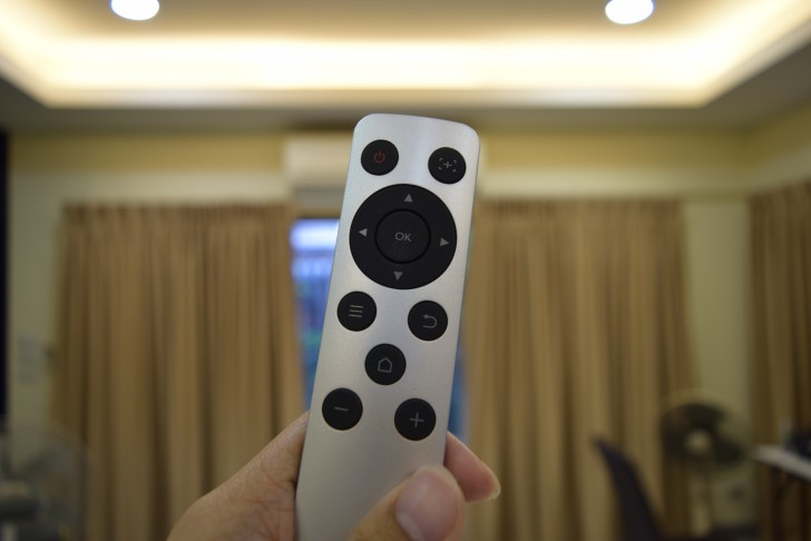 BenQ GV1 มินิโปรเจคเตอร์พกพา เชื่อมต่อ Wi-Fi ได้ พร้อมลำโพง Bluetooth ในตัว