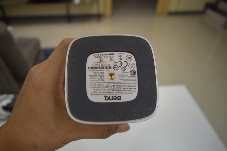 BenQ GV1 มินิโปรเจคเตอร์พกพา เชื่อมต่อ Wi-Fi ได้ พร้อมลำโพง Bluetooth ในตัว