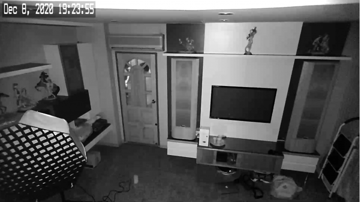 AMARYLLO AR2 กล้องหลอดไฟ 360 องศา ใช้แทนหลอดไฟ พร้อมระบบ AI ในตัว