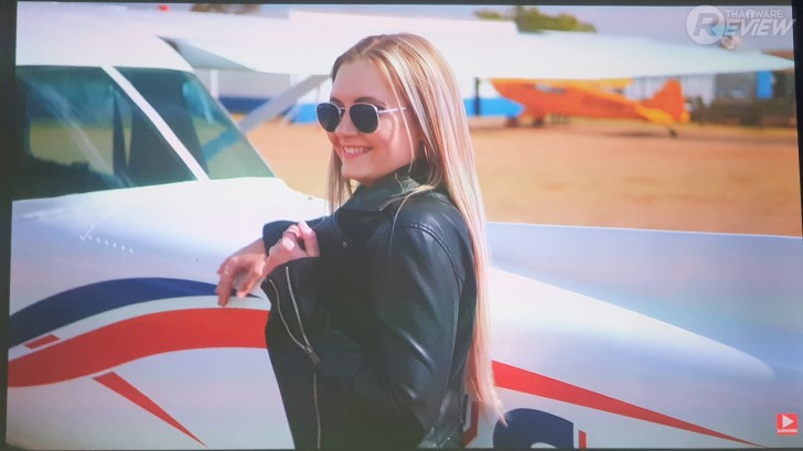 โปรเจคเตอร์ BenQ W5700 สัมผัสอรรถรสแบบโรงหนังส่วนตัว ในราคาที่เอื้อมถึง