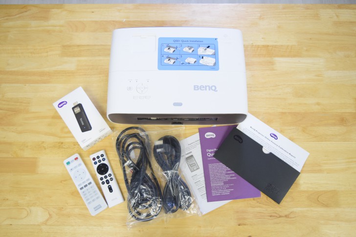 โปรเจคเตอร์ BenQ W2700i