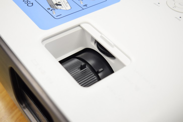 โปรเจคเตอร์ BenQ W2700i