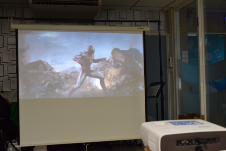 โปรเจคเตอร์ BenQ W2700i