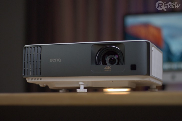 ความเห็นเกี่ยวกับโปรเจคเตอร์ BenQ TK700STi