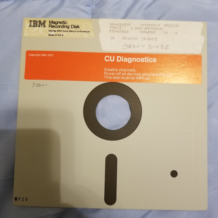 ประวัติความเป็นมาของ แผ่นฟลอปปีดิสก์ (Floppy Disk) หรือ แผ่นดิสเกตต์ (Diskette)