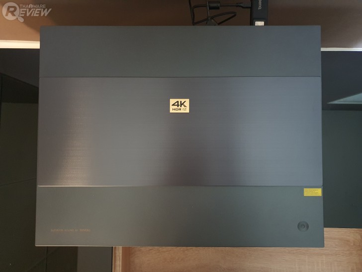 ด้านบนโปรเจคเตอร์ BenQ V7050i