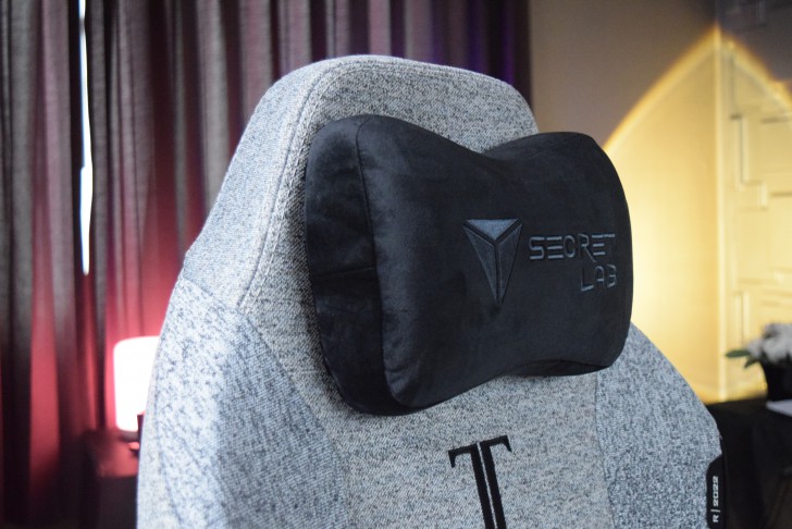 หมอนรองศีรษะ ของ เก้าอี้เกมมิ่ง Secretlab TITAN Evo 2022 Series
