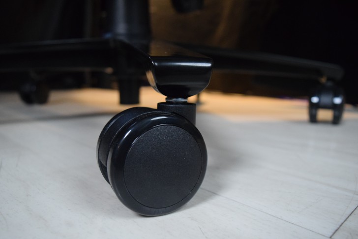 ล้อเลื่อนรับน้ำหนัก เก้าอี้เกมมิ่ง Secretlab TITAN Evo 2022 Series