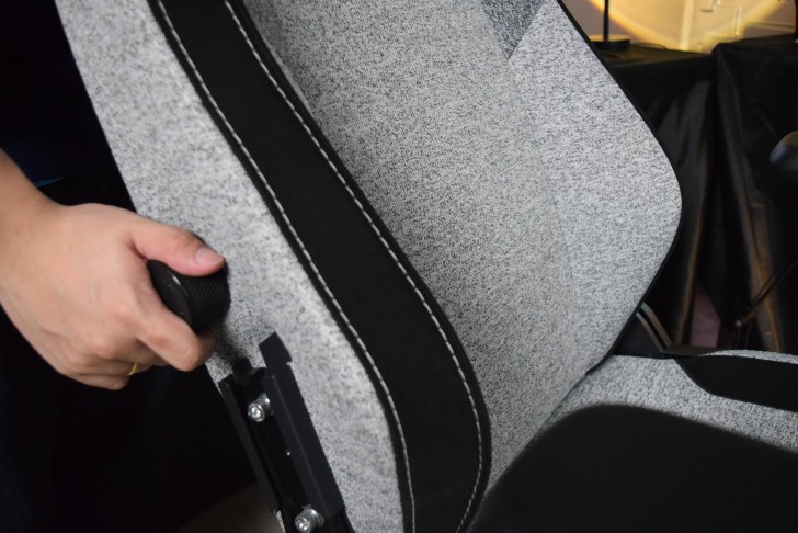 การใช้งาน เก้าอี้เกมมิ่ง TITAN Evo 2022 Series