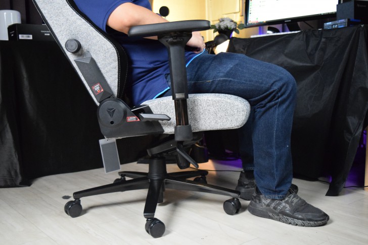 การใช้งาน เก้าอี้เกมมิ่ง TITAN Evo 2022 Series