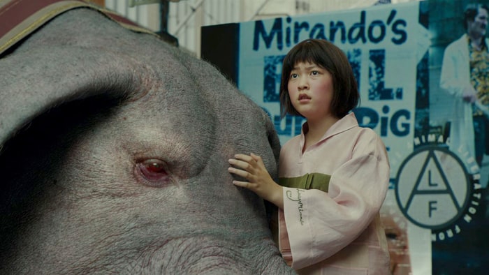 Seo-hyun Ahh กับ Okja ใน หนัง ภาพยนตร์ Okja