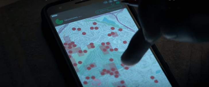 การเสพติดความรุนแรงของชุมชนออนไลน์ ในซีรีส์ Clickbait คลิกล่อตาย