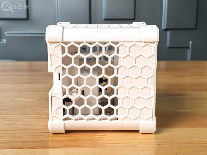 รูปร่างและวัสดุของ เครื่องฟอกอากาศ Bionic Cube