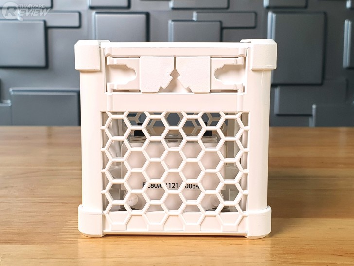 รูปร่างและวัสดุของ เครื่องฟอกอากาศ Bionic Cube