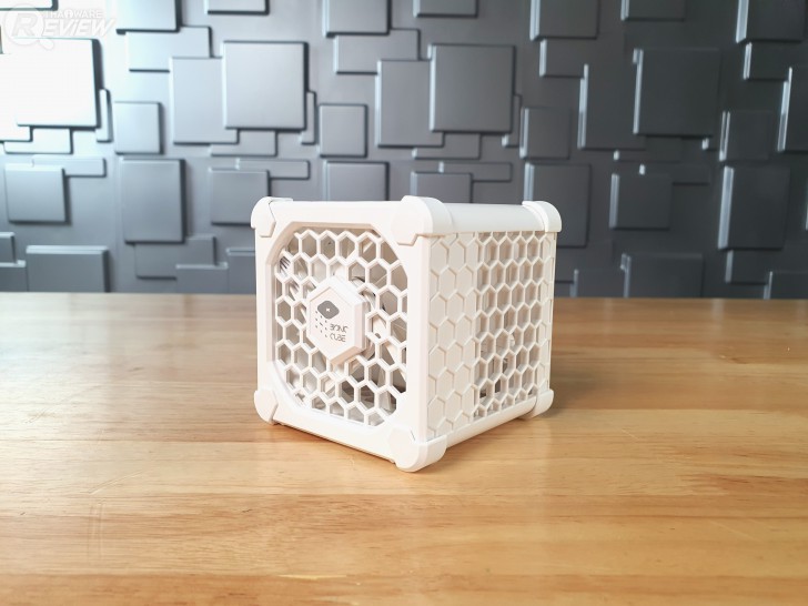 รูปร่างและวัสดุของ เครื่องฟอกอากาศ Bionic Cube