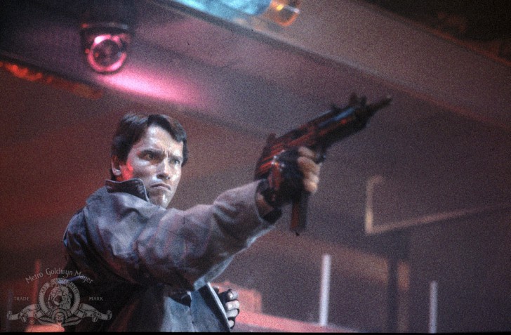 Arnold Schwarzenegger ในบทคนเหล็ก จากหนัง ภาพยนตร์ The Terminator
