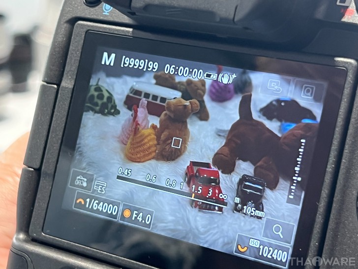 ISO สูงถึง 102400 และ Speed Shutter สูงสุด 1/64,000 วินาที