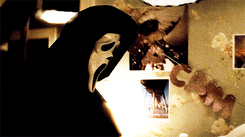 Olivia โดน Ghostface แทง