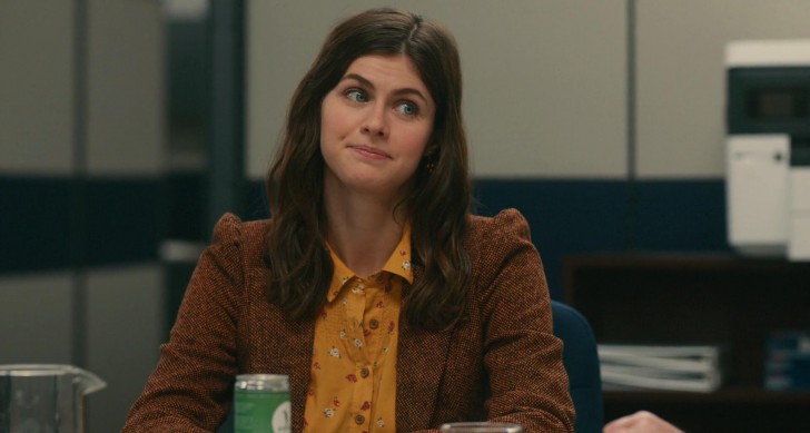 Alexandra Daddario ในบทบาท Emma Corrigan จาก Can You Keep a Secret ?