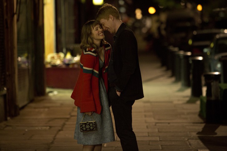 Rachel McAdams และ Domhnall Gleeson จาก หนัง ภาพยนตร์ About Time