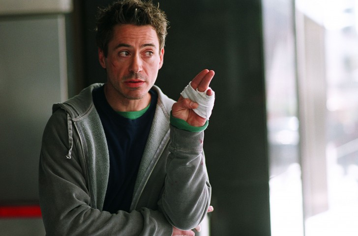 Robert Downey Jr. ในบท Harry Lockhart จากหนัง ภาพยนตร์ Kiss Kiss Bang Bang