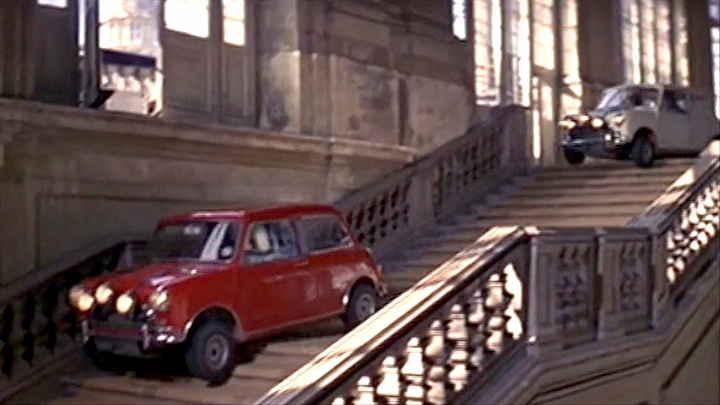 ฉากจากหนัง ภาพยนตร์ The Italian Job ค.ศ. 1969 (พ.ศ. 2512)