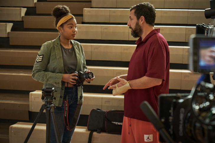 หนัง ภาพยนตร์ Hustle คนจะดัง อย่าฉุด