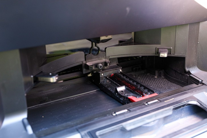 ส่วนล่าง (ในช่องชาร์จไฟ) Roborock S7 MaxV Ultra