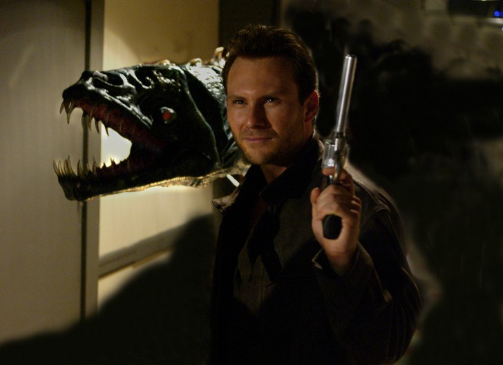 Chistian Slater ในบท Edward Carnby จากหนัง ภาพยนตร์ Alone in the Dark ค.ศ. 2005 (พ.ศ. 2548)