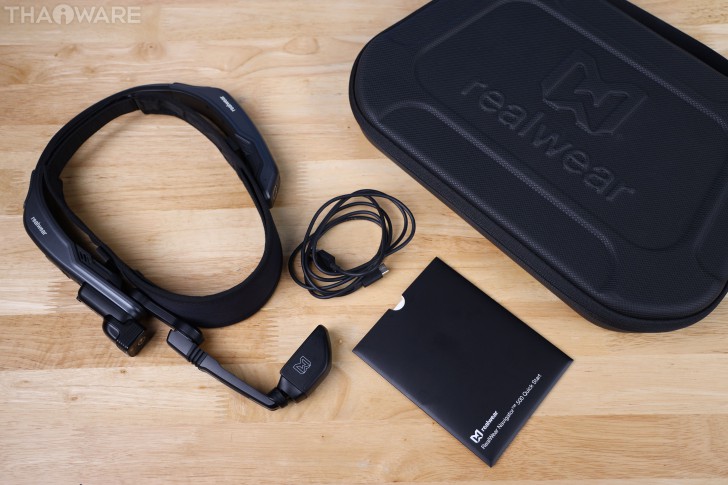 อุปกรณ์ในกล่องของแว่นตาอัจฉริยะ RealWear Navigator 500 (What is in RealWear Navigator 500 box ?)