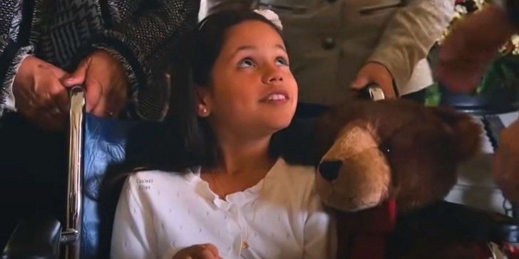 Jenna Ortega ในบทลูกสาวประธานาธิบดีจากหนัง ภาพยนตร์ Iron Man 3 ค.ศ. 2013 (พ.ศ. 2556)
