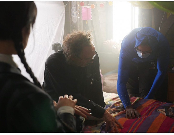 ภาพจากกองถ่ายซีรีส์ Wednesday ค.ศ. 2022 (พ.ศ. 2565)