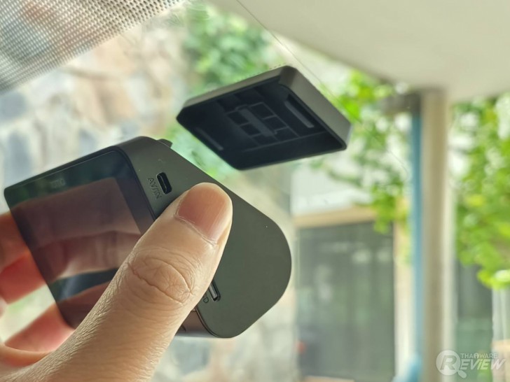 อุปกรณ์ในกล่องและสำรวจตัวกล้อง (Unboxing and Product explore)