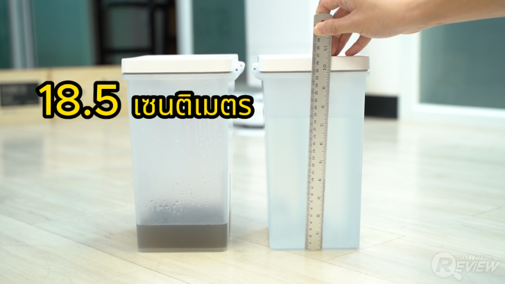 ถังน้ำหลังจากถูพื้นไป 1 รอบ