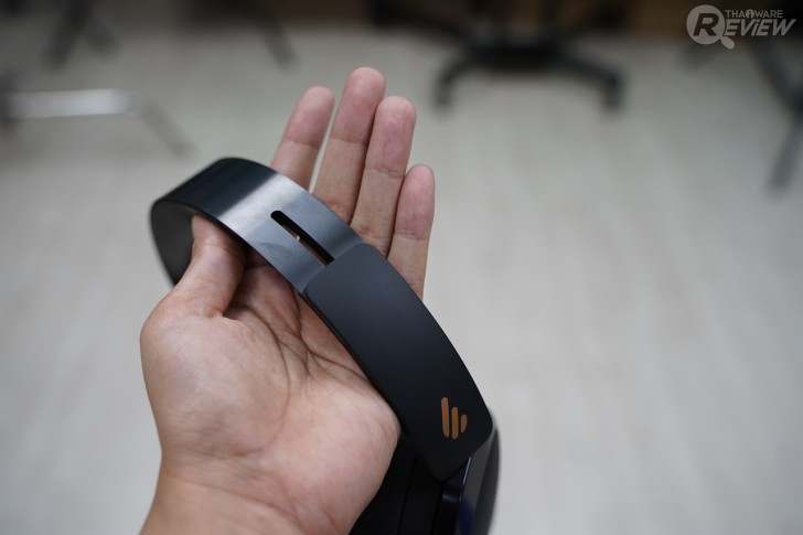 รูปทรงและการวางปุ่มต่างๆ