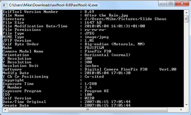 โปรแกรมแก้ไขข้อมูลจำเพาะ ExifTool 